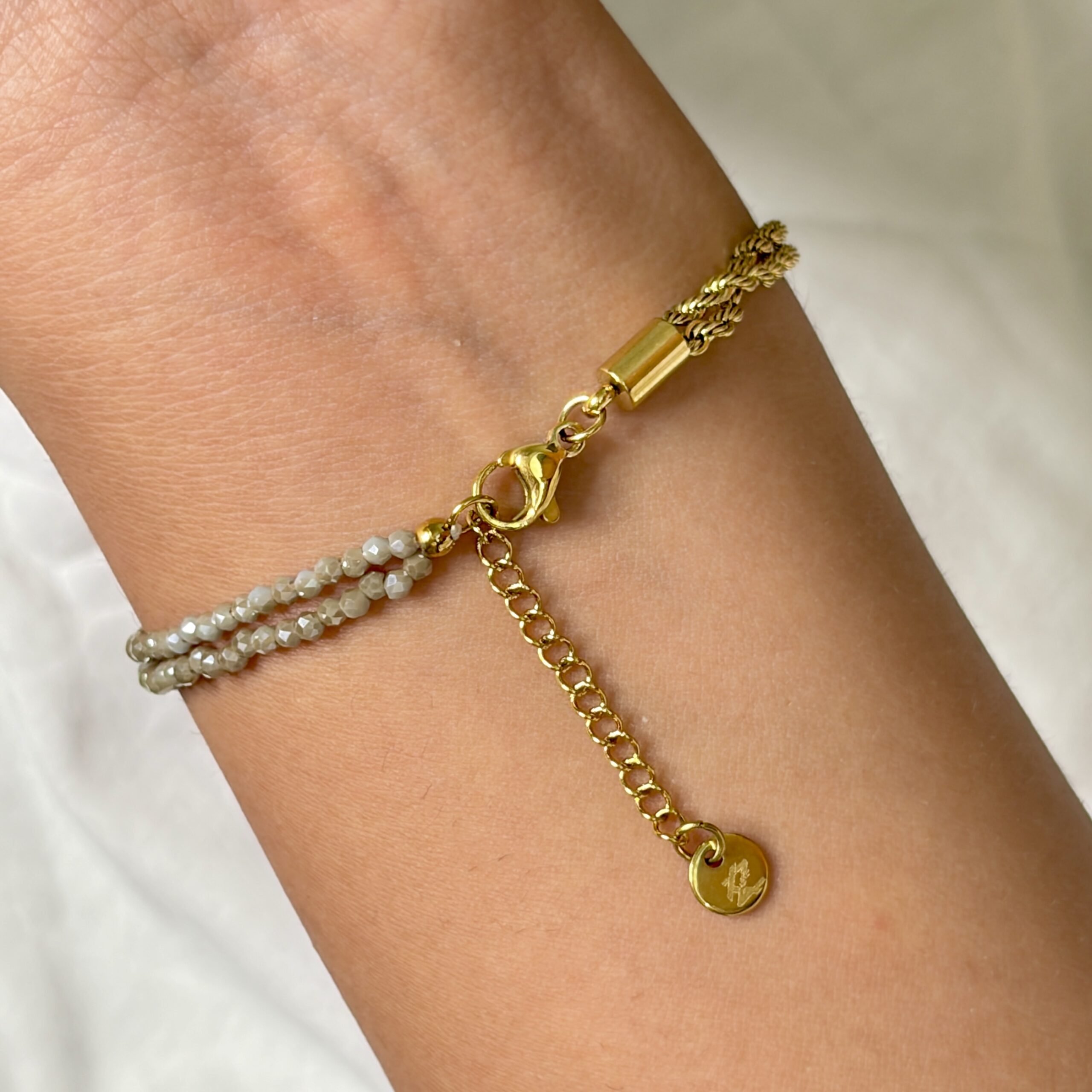 daisy pearl bracelet (copy) daisy pearl bracelet (copy)
