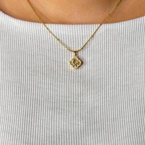 black stone little flower pendant (copy)