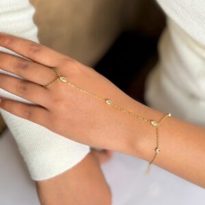 layla bloom handchain