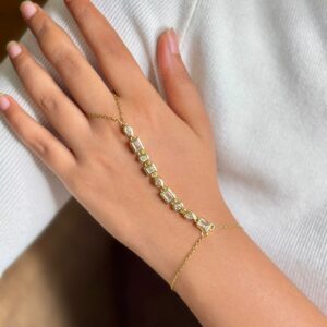 layla bloom handchain
