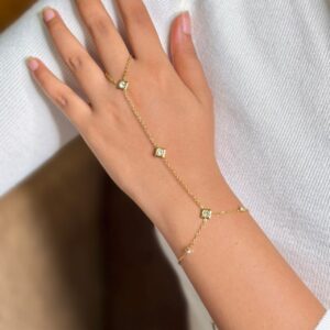 layla bloom handchain